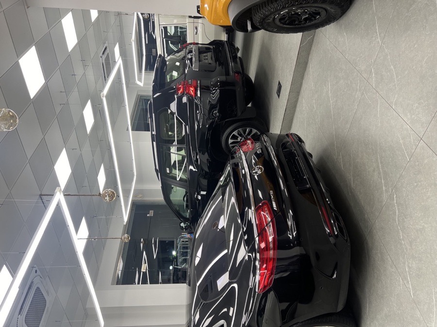 Mercedes-AMG C 63 S showroom